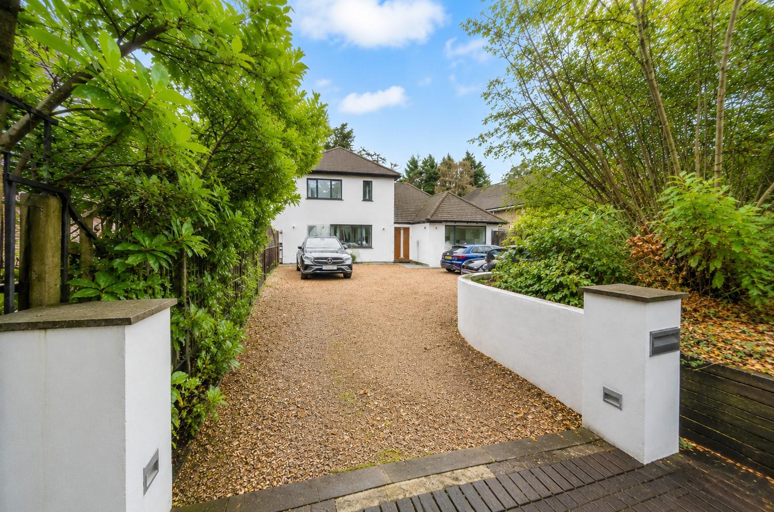 4 bed property in Hendon Wood Lane, Mill Hill, NW7, London